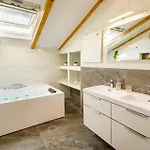 펜션 Amazing In With Sauna