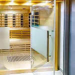 펜션 Amazing In With Sauna *