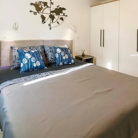 4 Bedroom Cozy In * 斯普利特