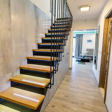 度假居 4 Bedroom Cozy In 斯普利特