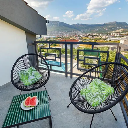 Luxurious In With Sauna * Σπλιτ