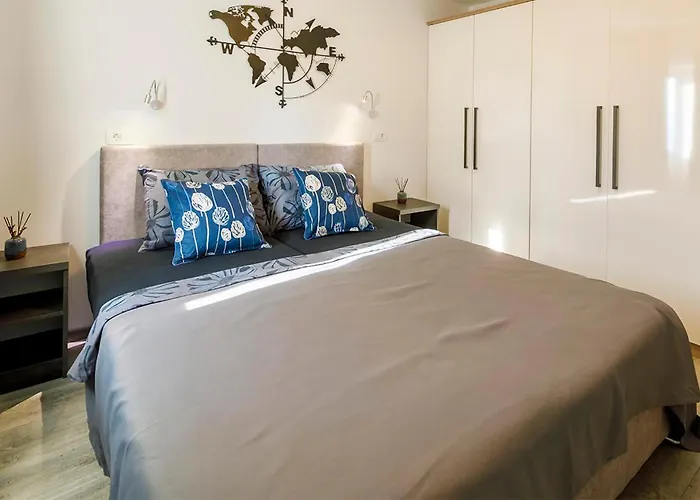 Luxurious In With Sauna * Split